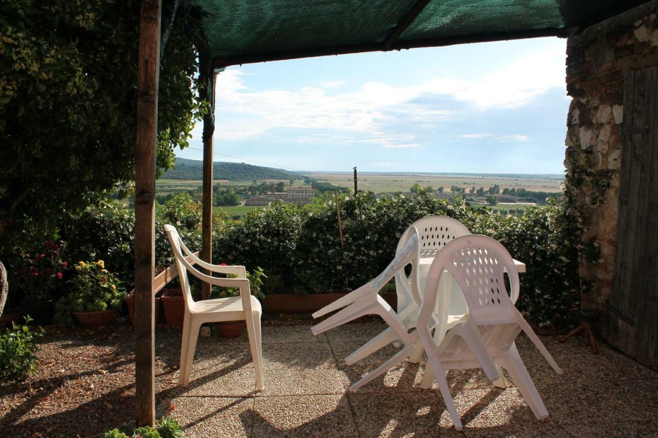 Agriturismo Podere Montenero อัลเบเรเซ ภายนอก รูปภาพ