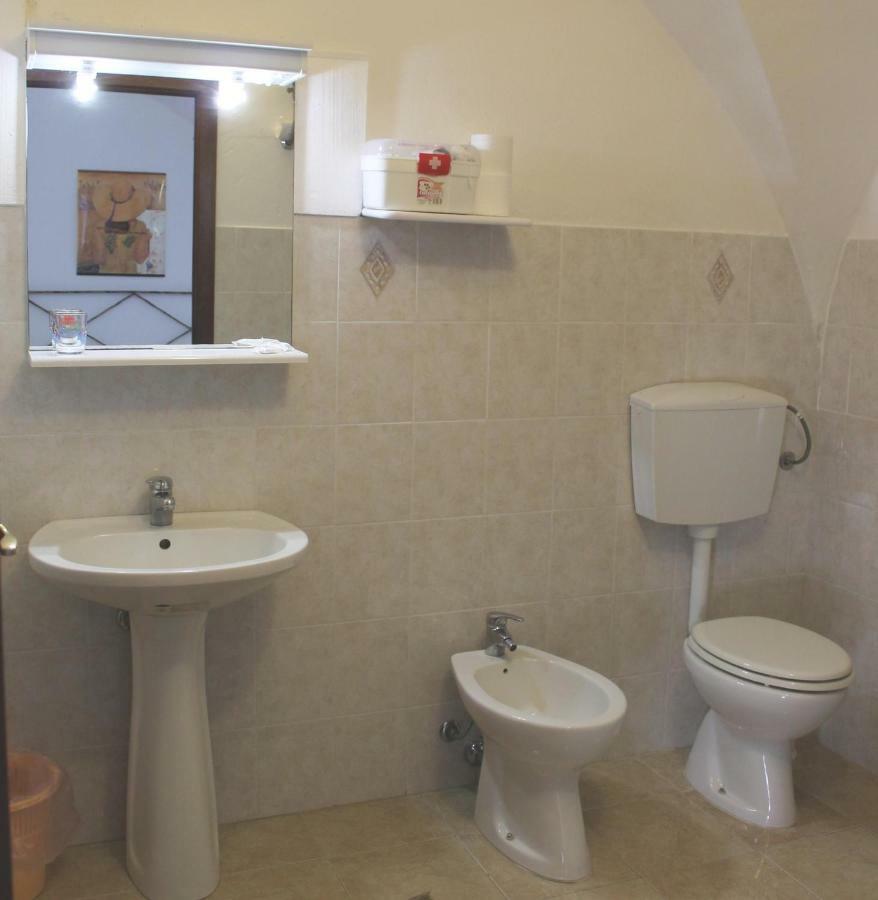 Agriturismo Podere Montenero อัลเบเรเซ ภายนอก รูปภาพ